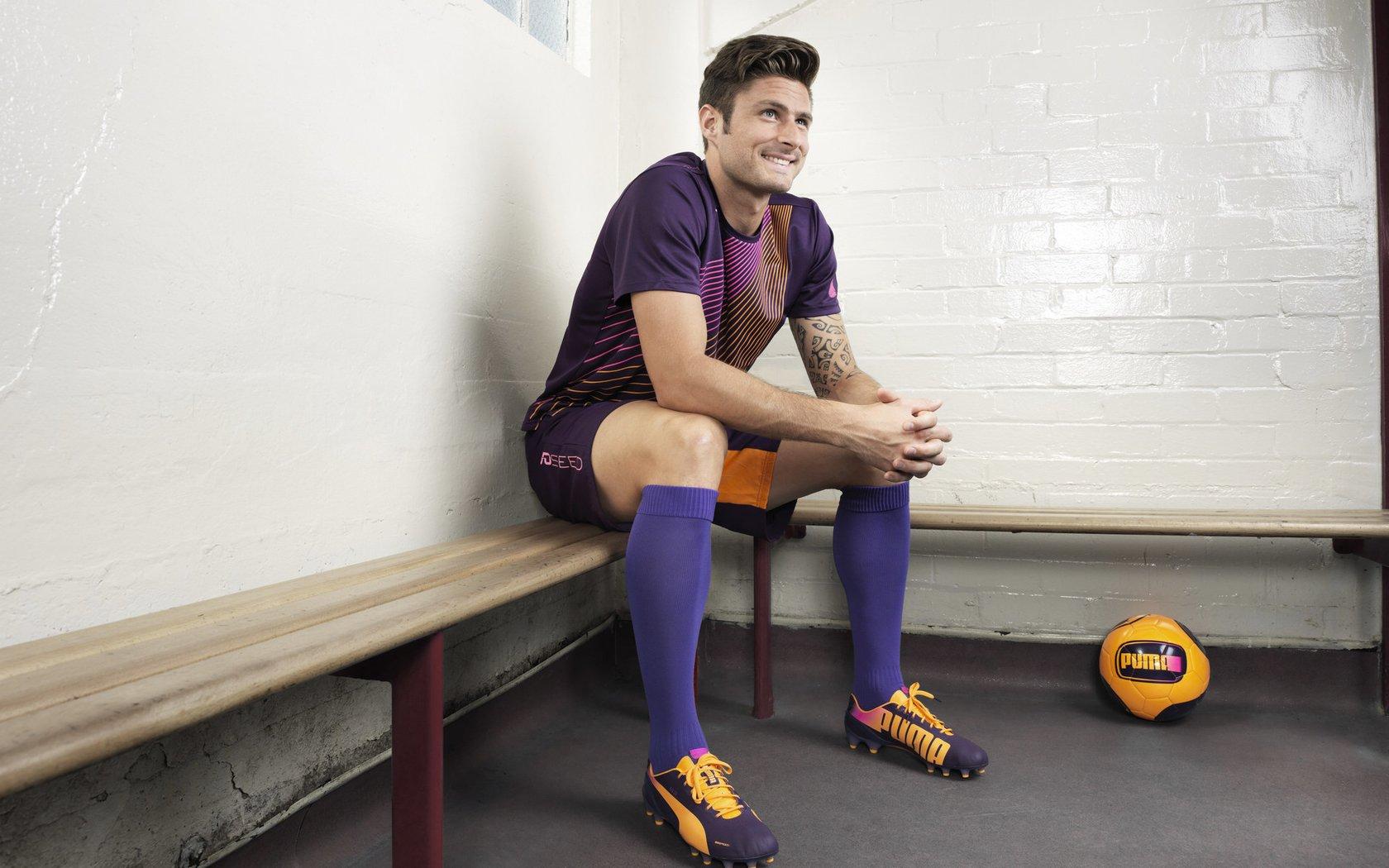 天空体育记者震惊发声，贝林厄姆落选英格兰队名单引轩然大波，健